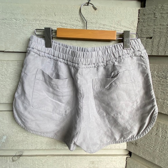 aritzia | habitus shorts | linen blend | light grey purple - Picture 3 of 7